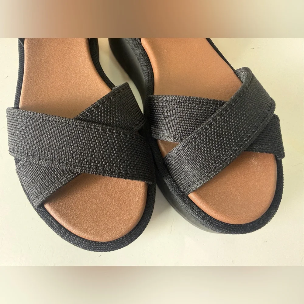 Rothy's The Criss-Cross Lightweight Wedge Sandal Women's Shoe Size US 7.5 EUC